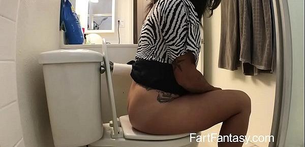  Girlfriend Farting At Home